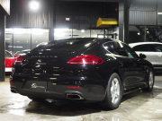 ポルシェ パナメーラ 正規ディーラー車 後期モデル PDK PASM スポーツデザインステアリング パドルシフト PASM サラウンドビューシステム 前後シートヒーター 中古車