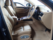 ポルシェ マカン ターボ 正規ディーラー車 純正20inアルミ エントリードライブ BOSEサウンド シートヒーター 中古車