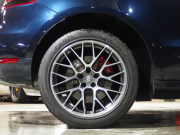 ポルシェ マカン ターボ 正規ディーラー車 純正20inアルミ エントリードライブ BOSEサウンド シートヒーター 中古車