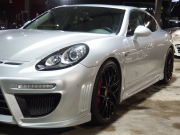 ポルシェ パナメーラ S 正規ディーラー車 後期モデル 左ハンドル PDK EUR-GTエアロキット  純正エアサス サンルーフ エントリドライブ 全席シートヒーター サラウンドビューシステム 中古車