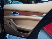 ポルシェ&nbsp;パナメーラ&nbsp;4S 正規ディーラー車 左ハンドル EUR-GTエアロ 純正エアサス PASM サンルーフ エントリドライブ ナチュラルレザーインテリア&nbsp;中古車