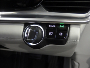 ポルシェ&nbsp;パナメーラ&nbsp;4 正規ディーラー車 ワンオーナー 右ハンドル PDK 21inアルミ エアサス LEDヘッドライト スポーツテールパイプ コンフォートアクセス シートヒーター&nbsp;中古車