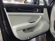 ポルシェ&nbsp;パナメーラ&nbsp;4 正規ディーラー車 ワンオーナー 右ハンドル PDK 21inアルミ エアサス LEDヘッドライト スポーツテールパイプ コンフォートアクセス シートヒーター&nbsp;中古車