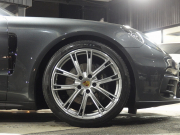 ポルシェ&nbsp;パナメーラ&nbsp;4 正規ディーラー車 ワンオーナー 右ハンドル PDK 21inアルミ エアサス LEDヘッドライト スポーツテールパイプ コンフォートアクセス シートヒーター&nbsp;中古車