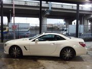 メルセデスベンツ&nbsp;SLクラス&nbsp;SL550 R231 正規ディーラー車 左ハンドル 社外20inアルミ マジックスカイルーフ レーダーセーフティPKG&nbsp;中古車