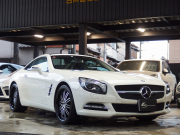 メルセデスベンツ&nbsp;SLクラス&nbsp;SL550 R231 正規ディーラー車 左ハンドル 社外20inアルミ マジックスカイルーフ レーダーセーフティPKG&nbsp;中古車