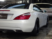 メルセデスベンツ&nbsp;SLクラス&nbsp;SL550 R231 正規ディーラー車 左ハンドル 社外20inアルミ マジックスカイルーフ レーダーセーフティPKG&nbsp;中古車