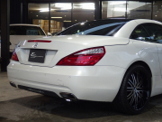 メルセデスベンツ&nbsp;SLクラス&nbsp;SL550 R231 正規ディーラー車 左ハンドル 社外20inアルミ マジックスカイルーフ レーダーセーフティPKG&nbsp;中古車