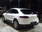 ポルシェ マカン 正規ディーラー車 ワンオーナー 右ハンドル PDK  ツートンレザーインテリア エントリードライブ アダプティブクルーズコントロール レーンキープアシスト PCM 純正18inアルミ 中古車