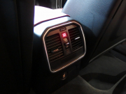 ポルシェ マカン 正規ディーラー車 ワンオーナー 右ハンドル PDK  ツートンレザーインテリア エントリードライブ アダプティブクルーズコントロール レーンキープアシスト PCM 純正18inアルミ 中古車