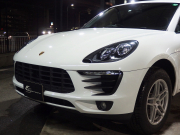 ポルシェ マカン 正規ディーラー車 ワンオーナー 右ハンドル PDK  ツートンレザーインテリア エントリードライブ アダプティブクルーズコントロール レーンキープアシスト PCM 純正18inアルミ 中古車