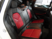 ポルシェ マカン 正規ディーラー車 ワンオーナー 右ハンドル PDK  ツートンレザーインテリア エントリードライブ アダプティブクルーズコントロール レーンキープアシスト PCM 純正18inアルミ 中古車