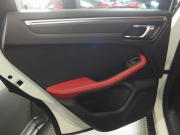 ポルシェ マカン 正規ディーラー車 ワンオーナー 右ハンドル PDK  ツートンレザーインテリア エントリードライブ アダプティブクルーズコントロール レーンキープアシスト PCM 純正18inアルミ 中古車