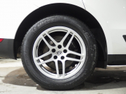 ポルシェ マカン 正規ディーラー車 ワンオーナー 右ハンドル PDK  ツートンレザーインテリア エントリードライブ アダプティブクルーズコントロール レーンキープアシスト PCM 純正18inアルミ 中古車