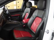 ポルシェ マカン 正規ディーラー車 ワンオーナー 右ハンドル PDK  ツートンレザーインテリア エントリードライブ アダプティブクルーズコントロール レーンキープアシスト PCM 純正18inアルミ 中古車