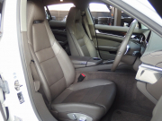 ポルシェ&nbsp;パナメーラ&nbsp;正規ディーラー車 後期モデル PDK ワンオーナー EUR-GTカスタム  エントリドライブ ナチュラルレザーインテリア シートベンチレーション&nbsp;中古車