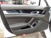 ポルシェ&nbsp;パナメーラ&nbsp;正規ディーラー車 後期モデル PDK ワンオーナー EUR-GTカスタム  エントリドライブ ナチュラルレザーインテリア シートベンチレーション&nbsp;中古車