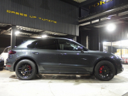 ポルシェ マカン GTS  正規ディーラー車 スポーツエキゾースト スポーツクロノPKG 20インチRSスパイダーデザインホイール 中古車