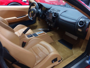 フェラーリ&nbsp;F430&nbsp;正規ディーラー車 F1 左ハンドル 19inアルミ 社外リアウィング カーボンインテリアパネル ベージュレザーシート シートヒーター&nbsp;中古車