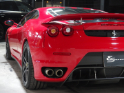 フェラーリ&nbsp;F430&nbsp;正規ディーラー車 F1 左ハンドル 19inアルミ 社外リアウィング カーボンインテリアパネル ベージュレザーシート シートヒーター&nbsp;中古車