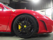 フェラーリ&nbsp;F430&nbsp;正規ディーラー車 F1 左ハンドル 19inアルミ 社外リアウィング カーボンインテリアパネル ベージュレザーシート シートヒーター&nbsp;中古車