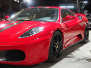 フェラーリ&nbsp;F430&nbsp;正規ディーラー車 F1 左ハンドル 19inアルミ 社外リアウィング カーボンインテリアパネル ベージュレザーシート シートヒーター&nbsp;中古車