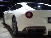 フェラーリ F12ベルリネッタ 正規ディーラー車 左ハンドル  20インチアルミ フロントリフティング カーボンエンジンフード カーボンブレーキ 中古車