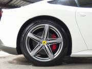 フェラーリ F12ベルリネッタ 正規ディーラー車 左ハンドル  20インチアルミ フロントリフティング カーボンエンジンフード カーボンブレーキ 中古車