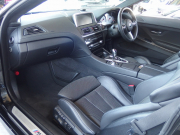 BMW Mシリーズ M6 正規ディーラー車 右ハンドル 20inアルミホイール カーボンファイバールーフ カーボンインテリア LEDヘッドライト HDDナビ 中古車