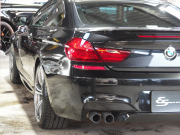 BMW Mシリーズ M6 正規ディーラー車 右ハンドル 20inアルミホイール カーボンファイバールーフ カーボンインテリア LEDヘッドライト HDDナビ 中古車
