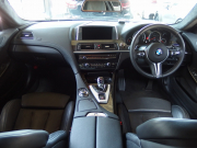 BMW Mシリーズ M6 正規ディーラー車 右ハンドル 20inアルミホイール カーボンファイバールーフ カーボンインテリア LEDヘッドライト HDDナビ 中古車