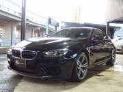 BMW Mシリーズ M6 正規ディーラー車 右ハンドル 20inアルミホイール カーボンファイバールーフ カーボンインテリア LEDヘッドライト HDDナビ 中古車