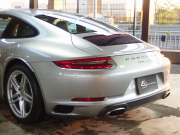 ポルシェ 911(Type991) カレラ PDK 後期モデル 正規ディーラー車 ワンオーナー 右ハンドル 純正19inアルミ スポーツデザインステアリング パドルシフト  PASM 中古車