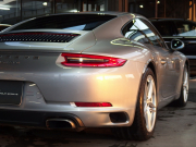 ポルシェ 911(Type991) カレラ PDK 後期モデル 正規ディーラー車 ワンオーナー 右ハンドル 純正19inアルミ スポーツデザインステアリング パドルシフト  PASM 中古車