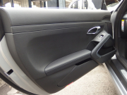 ポルシェ 911(Type991) カレラ PDK 後期モデル 正規ディーラー車 ワンオーナー 右ハンドル 純正19inアルミ スポーツデザインステアリング パドルシフト  PASM 中古車