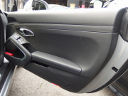 ポルシェ 911(Type991) カレラ PDK 後期モデル 正規ディーラー車 ワンオーナー 右ハンドル 純正19inアルミ スポーツデザインステアリング パドルシフト  PASM 中古車