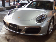 ポルシェ 911(Type991) カレラ PDK 後期モデル 正規ディーラー車 ワンオーナー 右ハンドル 純正19inアルミ スポーツデザインステアリング パドルシフト  PASM 中古車