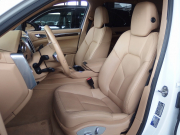 ポルシェ カイエン V6 左ハンドル EUR-GTエアロ サンルーフ シートヒーター BOSE 中古車