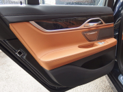 BMW 7シリーズ 740i 正規ディーラー車 プラスパッケージ ドライビングアシスタントプラス ハーマンカードン ブラウンレザー シートヒーター シートベンチレーション 中古車