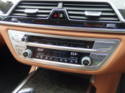 BMW 7シリーズ 740i 正規ディーラー車 プラスパッケージ ドライビングアシスタントプラス ハーマンカードン ブラウンレザー シートヒーター シートベンチレーション 中古車