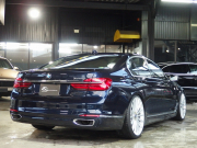 BMW 7シリーズ 740i 正規ディーラー車 プラスパッケージ ドライビングアシスタントプラス ハーマンカードン ブラウンレザー シートヒーター シートベンチレーション 中古車