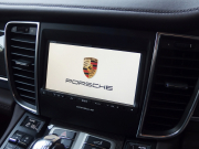 ポルシェ&nbsp;パナメーラ&nbsp;4エディション  PDK 正規ディーラー車 右ハンドル ES9-22inアルミ ダウンサス PASM サンルーフ レザーインテリア スポーツエグゾースト&nbsp;中古車