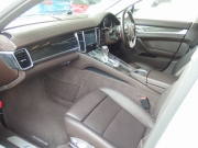 ポルシェ&nbsp;パナメーラ&nbsp;4エディション  PDK 正規ディーラー車 右ハンドル ES9-22inアルミ ダウンサス PASM サンルーフ レザーインテリア スポーツエグゾースト&nbsp;中古車