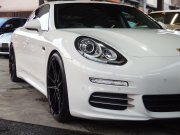 ポルシェ&nbsp;パナメーラ&nbsp;4エディション  PDK 正規ディーラー車 右ハンドル ES9-22inアルミ ダウンサス PASM サンルーフ レザーインテリア スポーツエグゾースト&nbsp;中古車