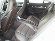 ポルシェ&nbsp;パナメーラ&nbsp;4エディション  PDK 正規ディーラー車 右ハンドル ES9-22inアルミ ダウンサス PASM サンルーフ レザーインテリア スポーツエグゾースト&nbsp;中古車