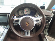 ポルシェ&nbsp;パナメーラ&nbsp;4エディション  PDK 正規ディーラー車 右ハンドル ES9-22inアルミ ダウンサス PASM サンルーフ レザーインテリア スポーツエグゾースト&nbsp;中古車