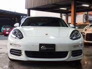 ポルシェ&nbsp;パナメーラ&nbsp;4エディション  PDK 正規ディーラー車 右ハンドル ES9-22inアルミ ダウンサス PASM サンルーフ レザーインテリア スポーツエグゾースト&nbsp;中古車