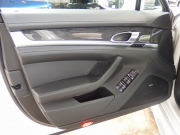 ポルシェ パナメーラ 4S 正規ディーラー車 左ハンドル EUR-GTエアロ ES9-22AW エアサス PASM スポーツエキゾースト オールペイント 中古車