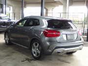 メルセデスベンツ GLA 180 中古車