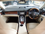 ポルシェ パナメーラ 正規ディーラー車 右ハンドル PDK  後期モデル  EUR-GTエアロ ES9-22inアルミ ESダウンサス PASM  クルコン シートヒーター 中古車